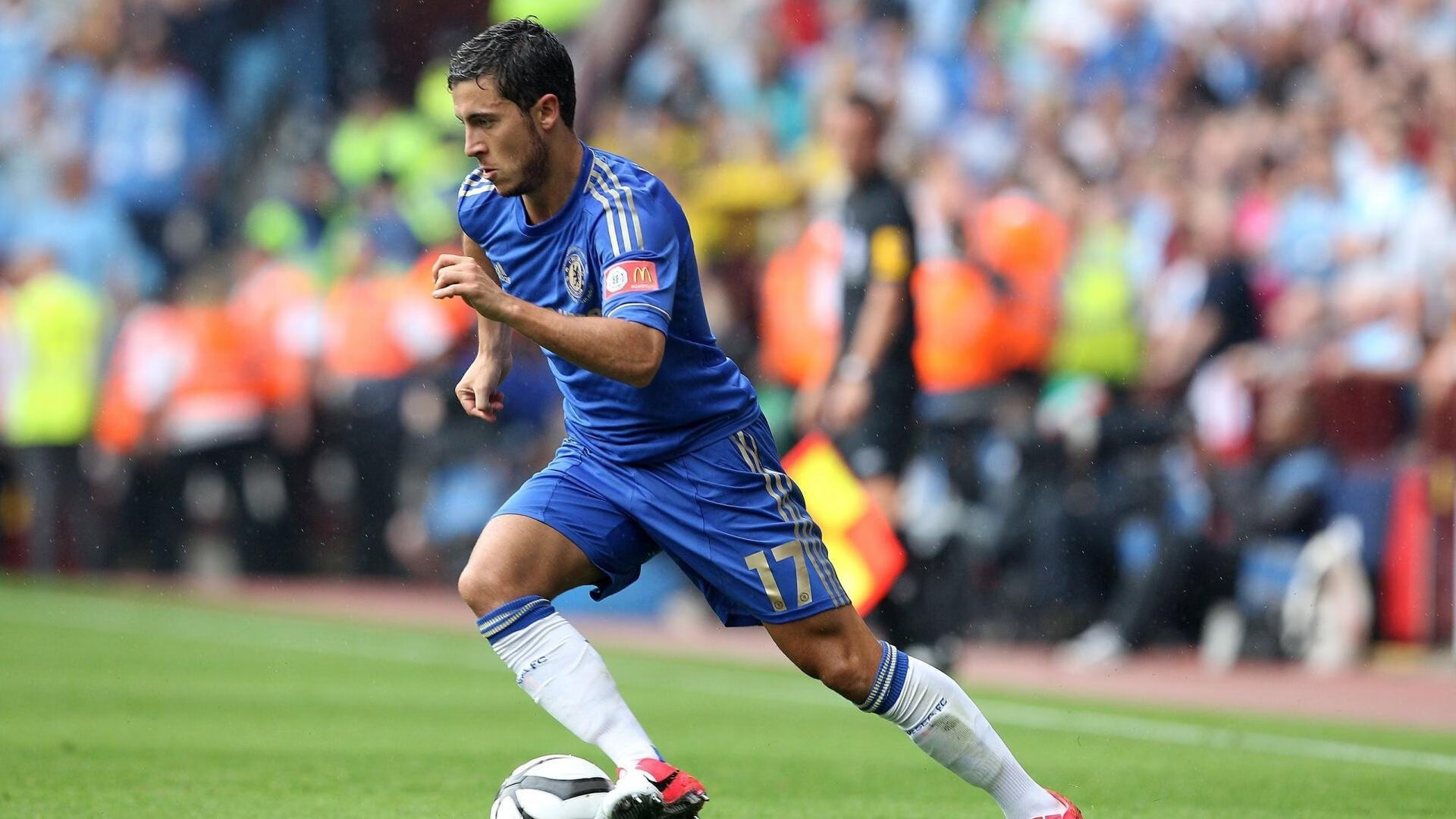 “飞跃”赛段:那些令人屏息的跳跃瞬间集锦,飞跃动作